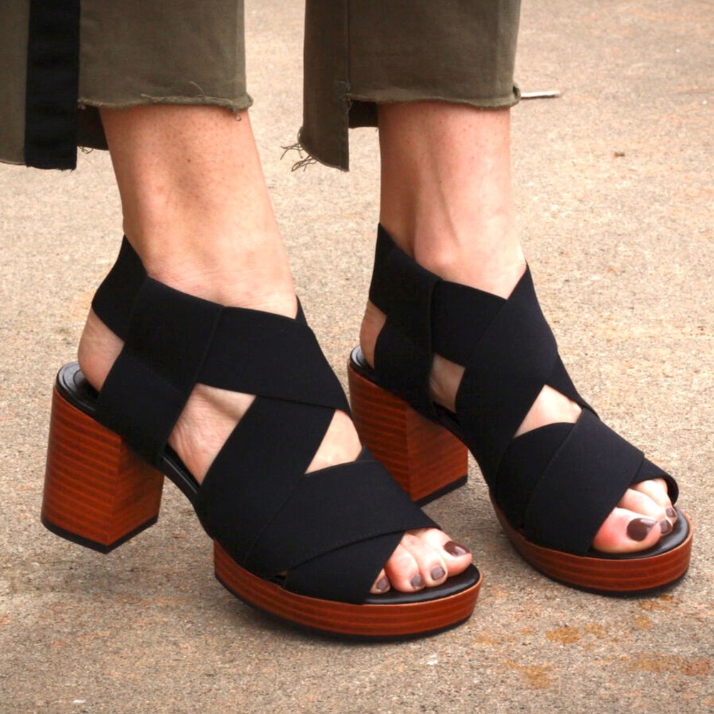 KELSI DAGGER PLATFORM SANDAL *NEW*